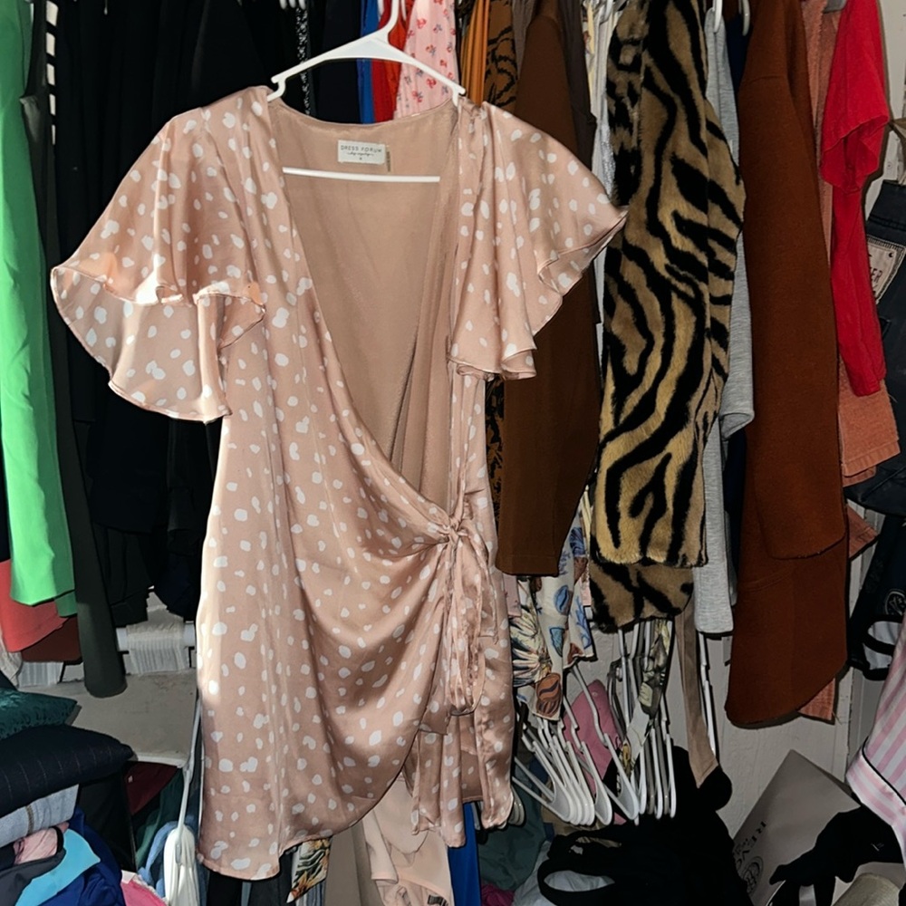 Bought from boutique. Size medium, baby pink. Lightweight Material.